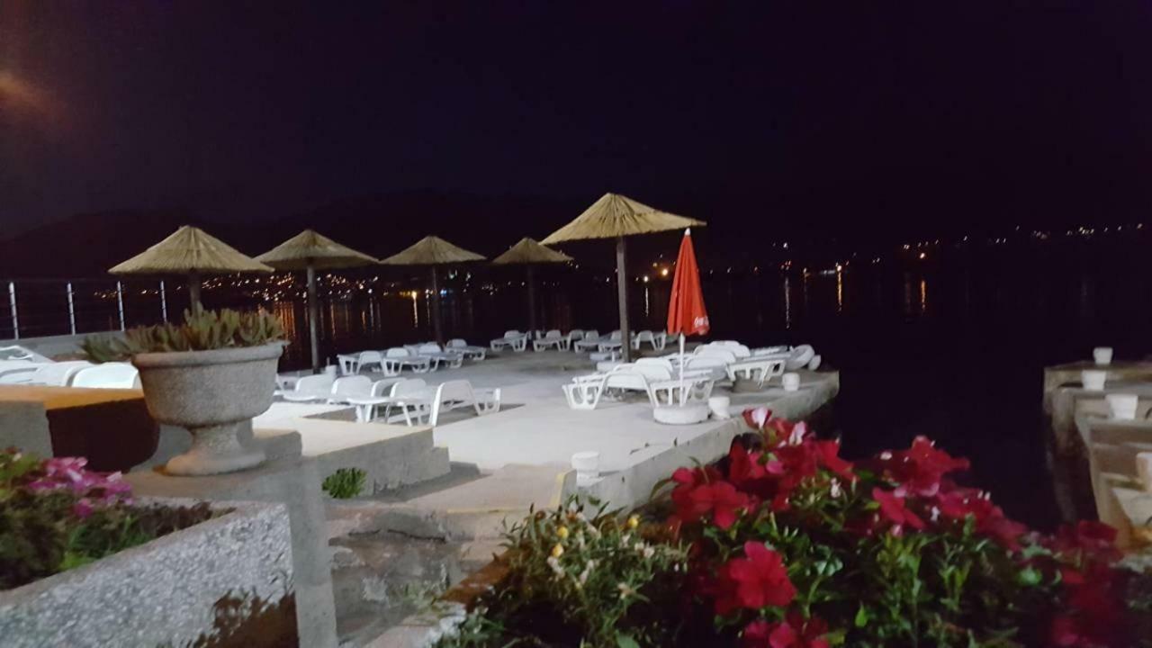 Apartments Klakor PS Tivat Kültér fotó