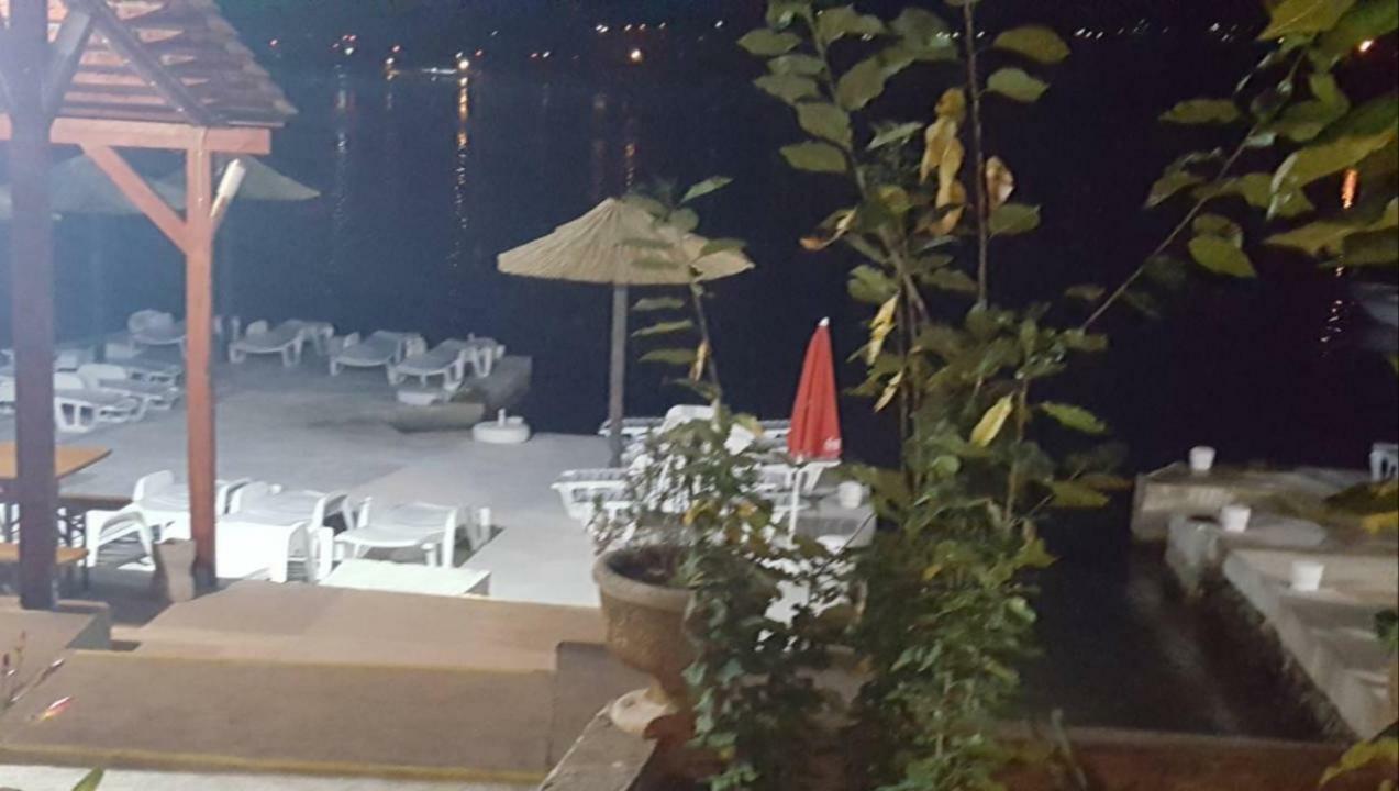 Apartments Klakor PS Tivat Kültér fotó
